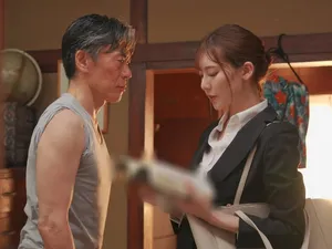 Chị gái hư hỏng giả vờ làm mẹ con: Tiểu Minh, con ngủ chưa? Tiểu Minh, tại sao lại là ngươi? Bạn cũng thích tôi chứ? Hãy để mẹ yêu con, được không?