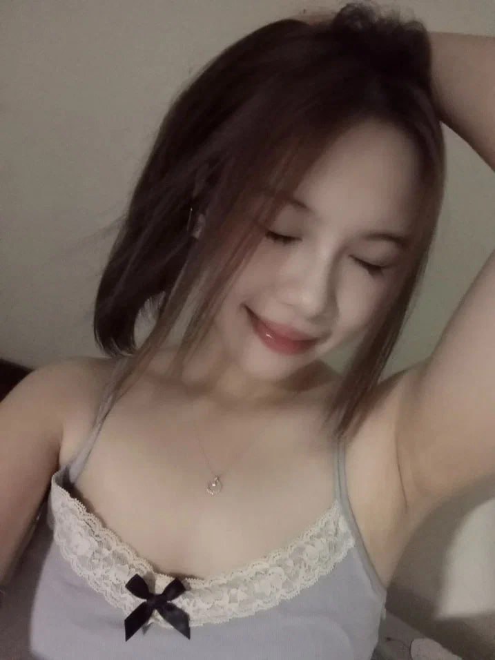 Người vợ trẻ mở tiệm mát-xa lành mạnh những gã cạnh nhà đê tiện lại lắm trò