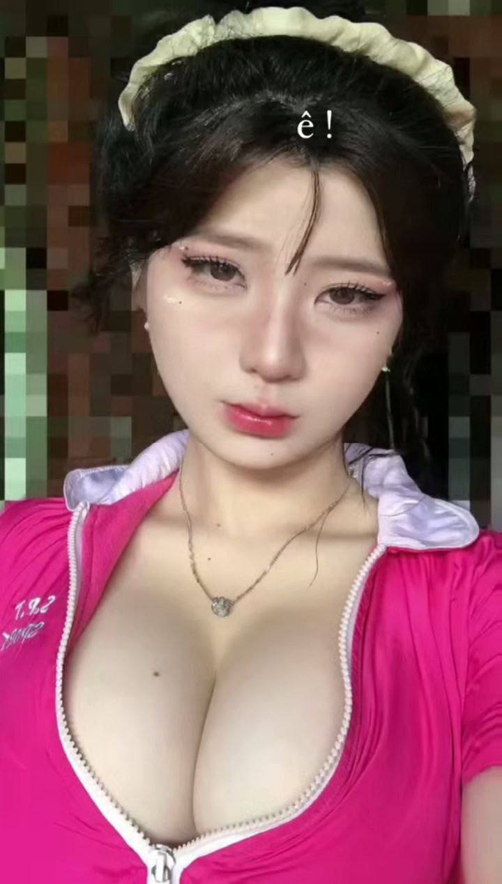 Asian Dominate MILF get Fucked and Creampied in 3Some in Japan